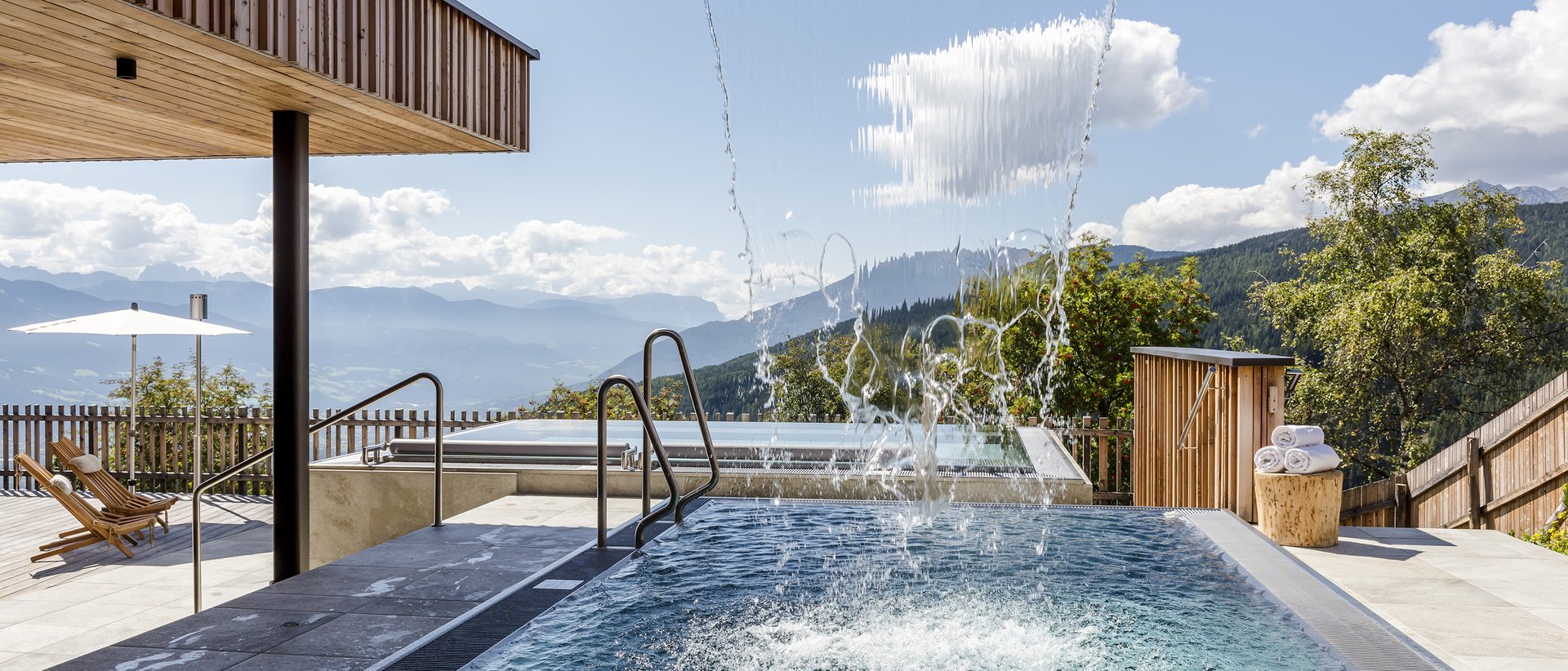 Hotel in Meransen mit Pool Hotel in Meransen mit Pool